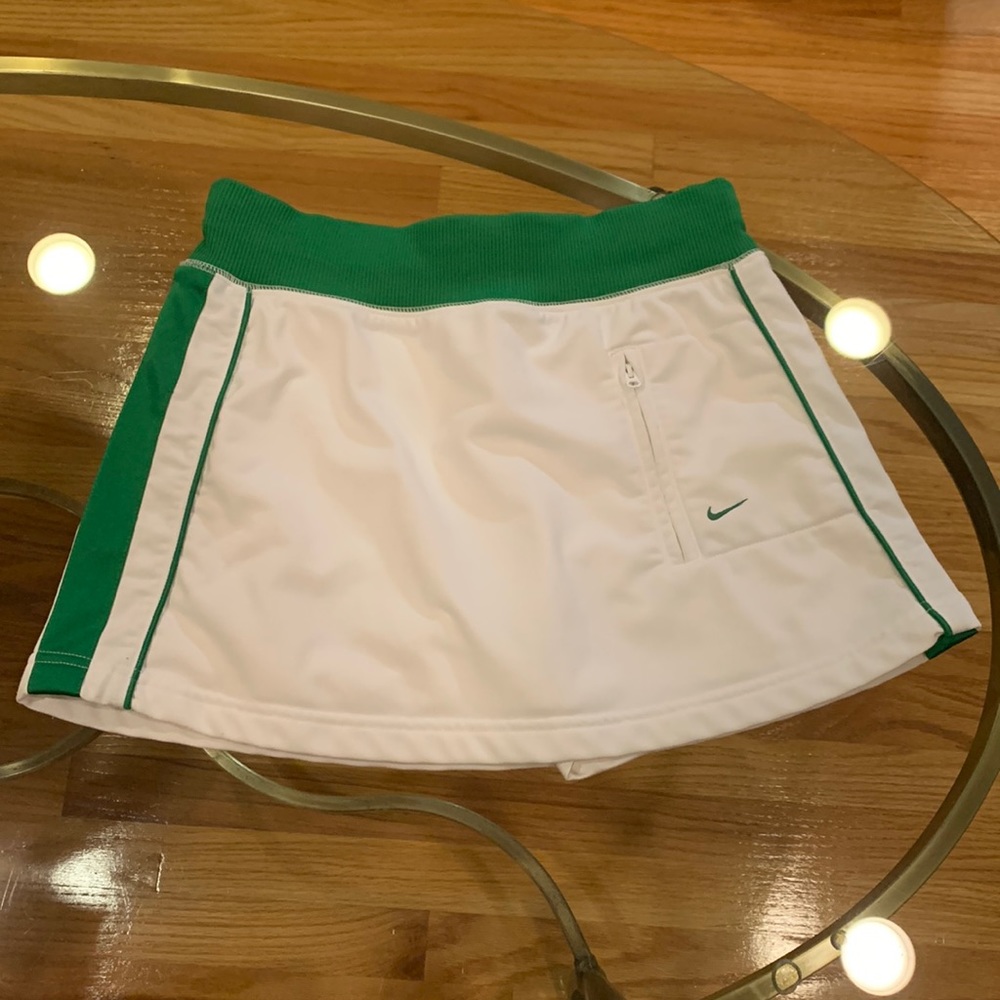 Nike girls drawstring golf/tennis skort with ball pocket